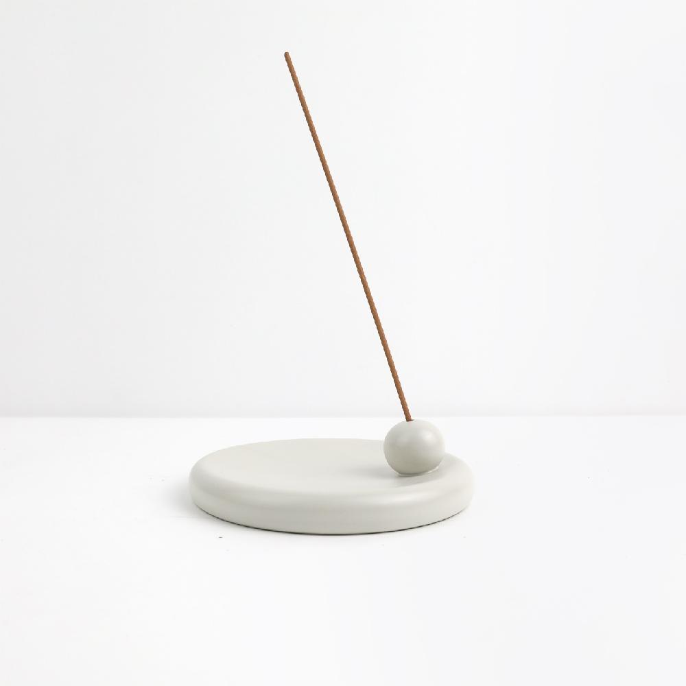 MAXERY white ceramic incense stick holder